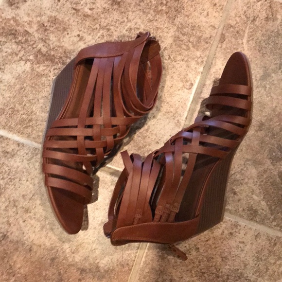 Candie's Shoes - NWOB Candies Brown Gladiator Wedge Sandals
